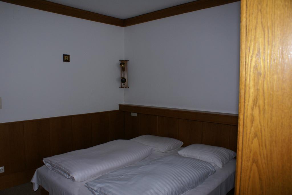 Haus Schuschnig Apartment Bad Kleinkirchheim Room photo
